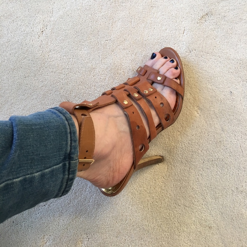 Woman’s  BCBG heels/sandals 💖
